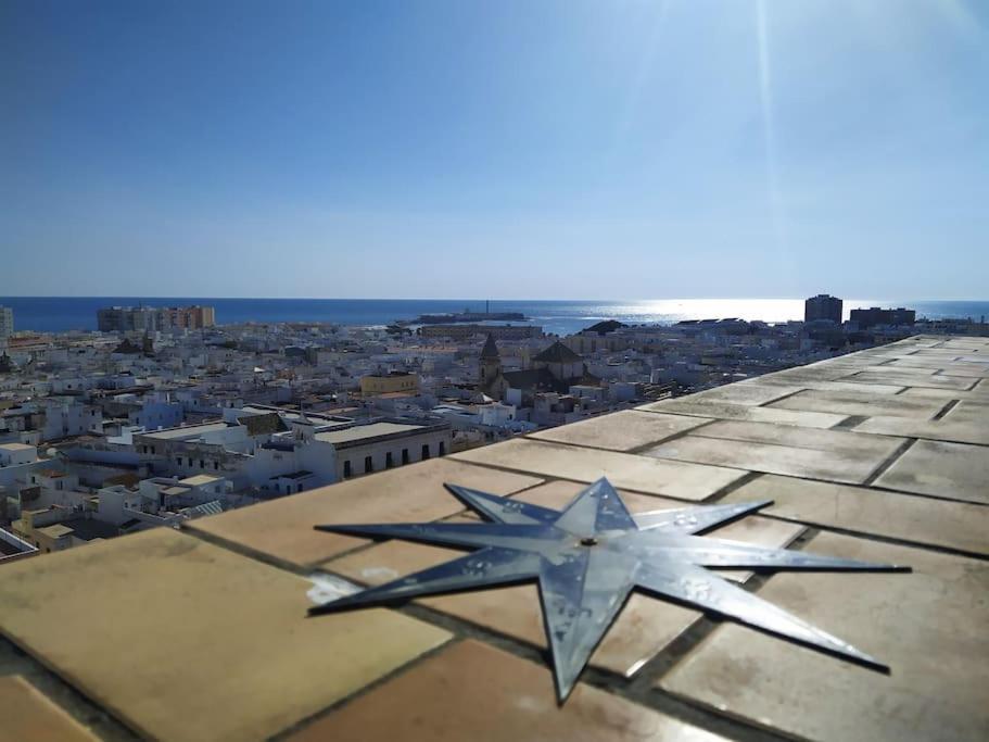 Espectacular Piso En La Misma Plaza Del Mentidero. Apartment Cadiz Exterior photo